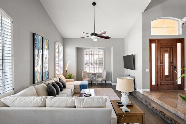 Photo - 13010 E Shangri La Rd