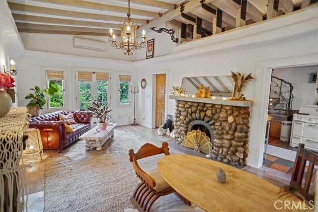 Photo - 353 S Topanga Canyon Blvd