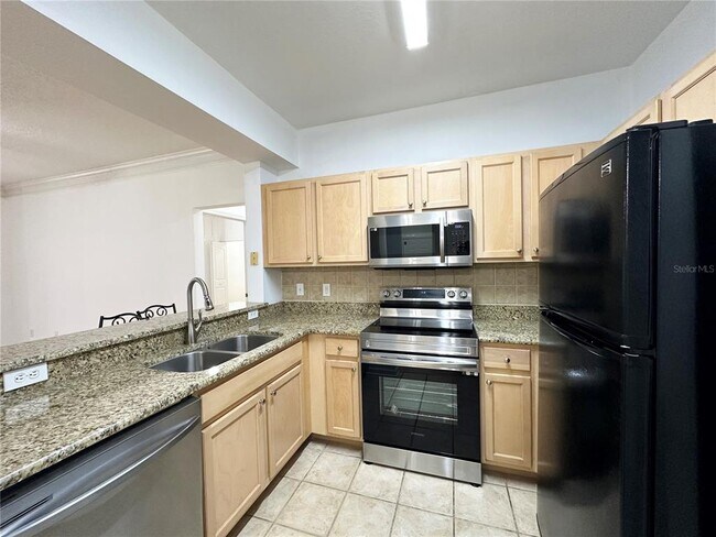 Photo - 12843 Madison Pointe Cir Unidad 201