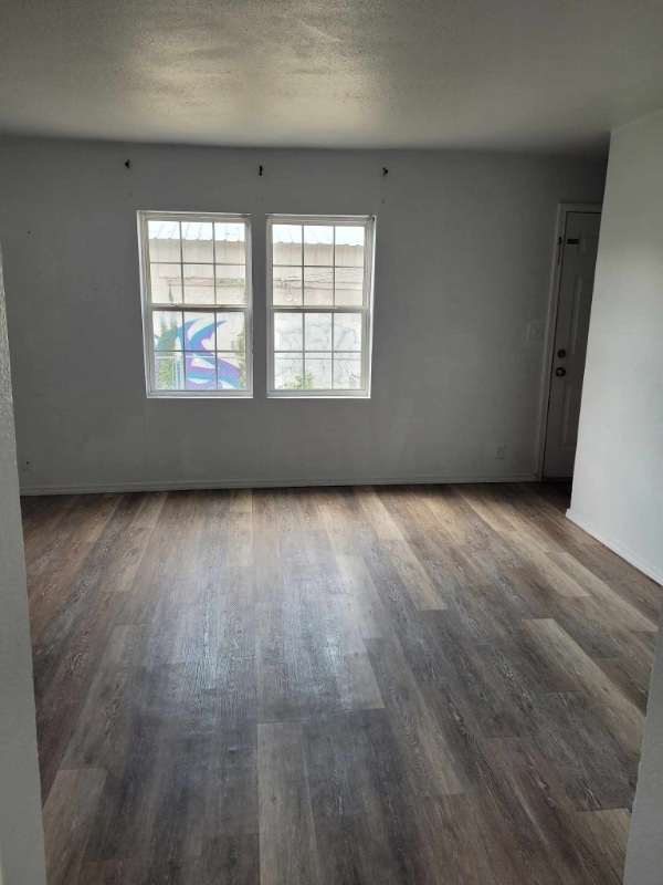 Photo - 501 E Rogers Blvd