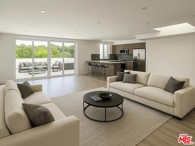 Photo - 4806 Sylmar Ave Unidad PH2