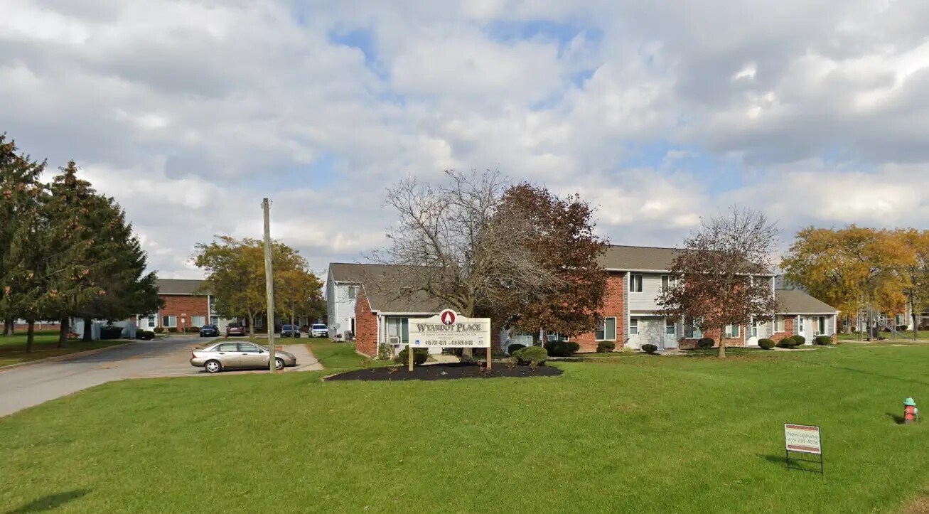 Photo - 500 Highland Pkwy