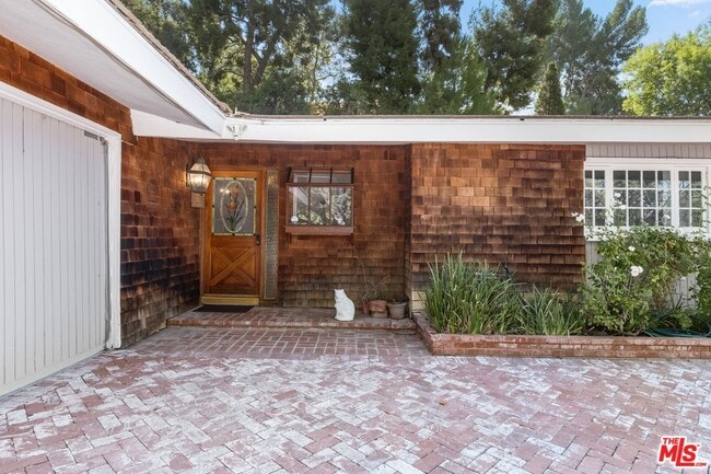 Photo - 5824 Laramie Ave