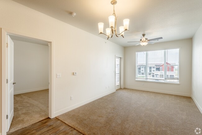 Mountain View Apartments at RainDance