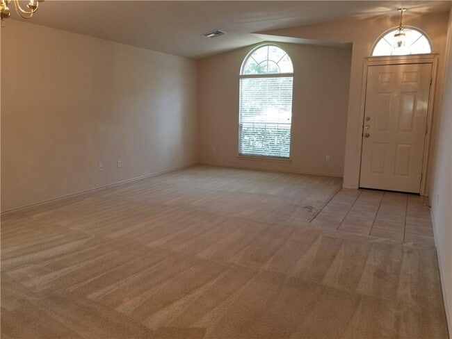 Photo - 1421 Sweet Leaf Ln