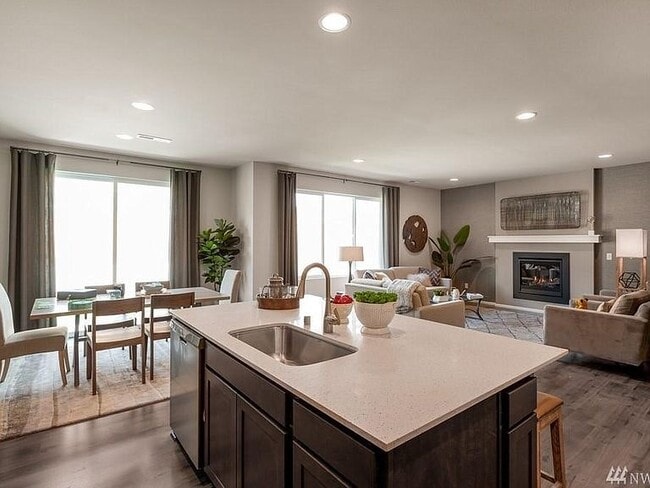 Photo - 18424 111th Ave E