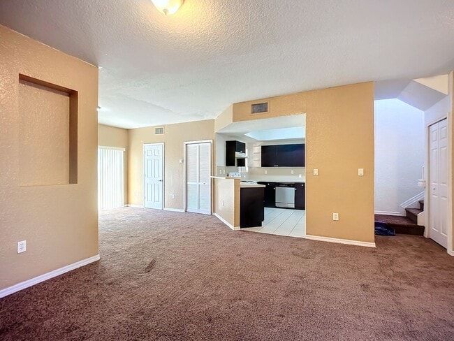 965 SW 6th Ct