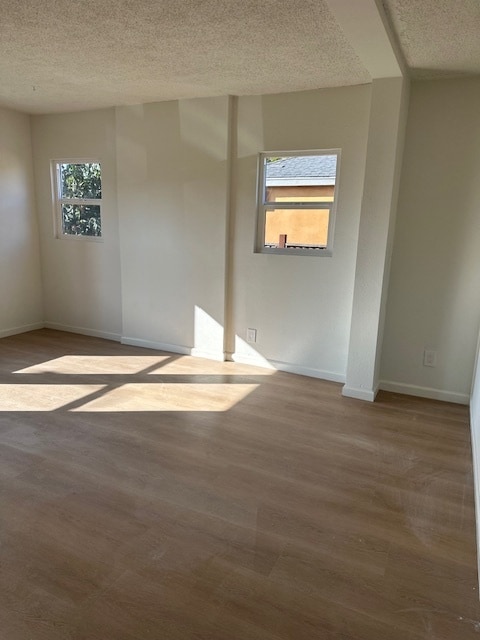 living room - 637 W 41st St Unit 637 W. 41st Street