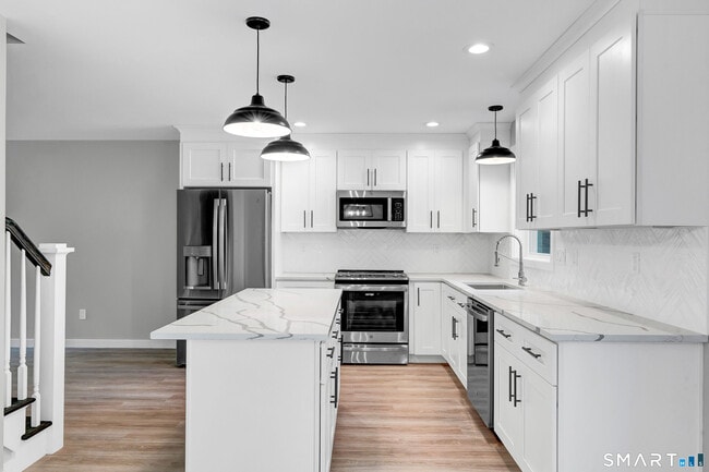 29 Greeley Ln