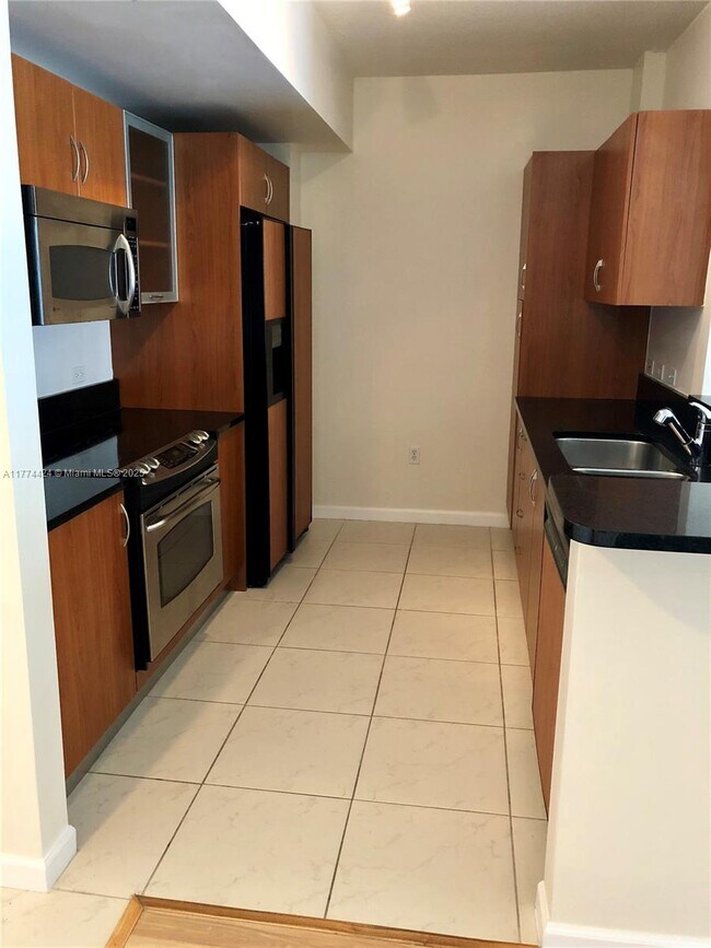 Photo - 18800 NE 29th Ave