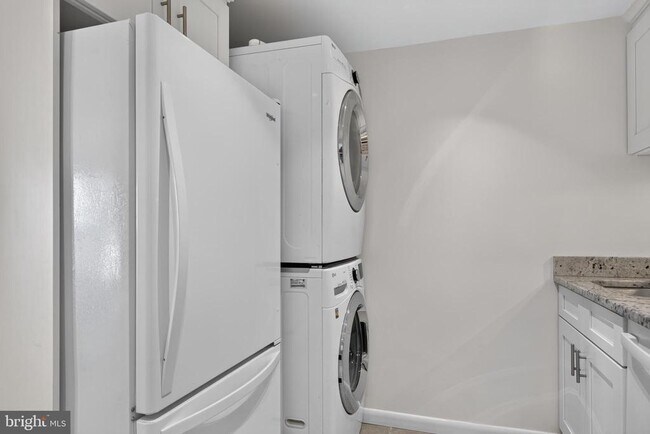 4601 N Park Ave Unit 814P