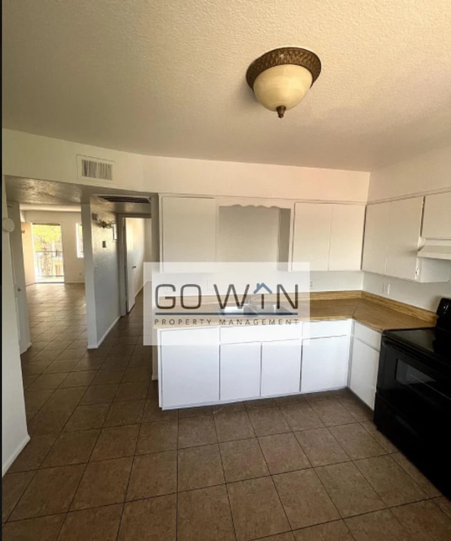 Photo - 1758 E 6th Ave Unidad 1764