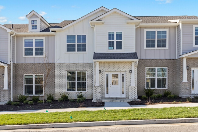 Homes adosadas de estadio - Stadium Townhomes