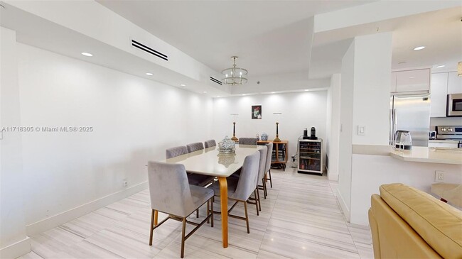 Photo - 19667 Turnberry Way Condo Unit 14F