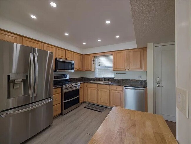 Photo - 10th FLR 2B/2BA Waterfront with Panoramic Intercoastal Views in 55+ Community