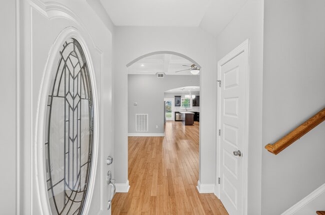 Photo - 2848 Cason Ln