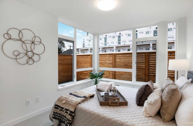 Photo - Modern Wallingford/Fremont Home with Rooftop Views & Designer Finishes