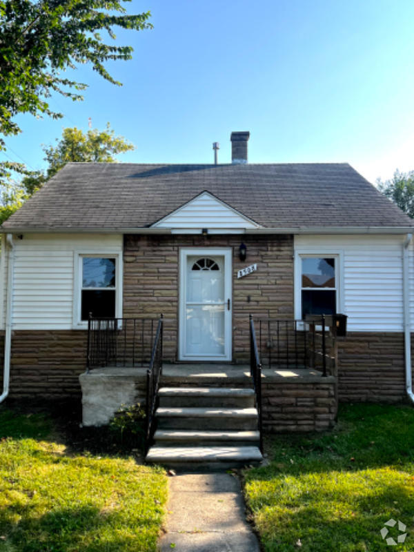 Building Photo - 8508 Chalmers Ave Rental