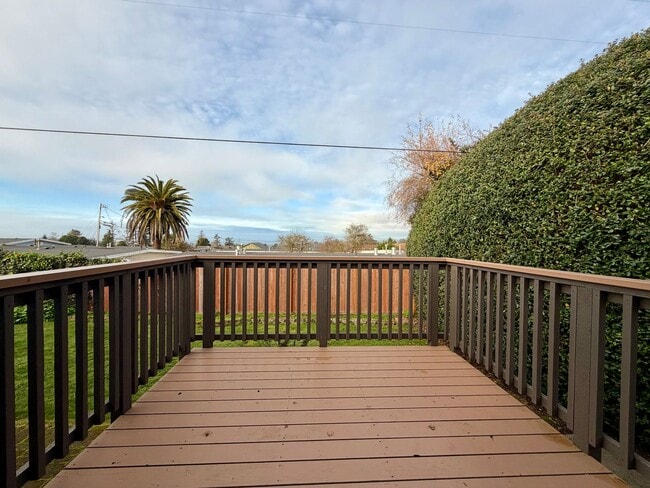 Photo - Bay Views! Pet Friendly! 3/2 with 2 Car Garage. Minutes from town