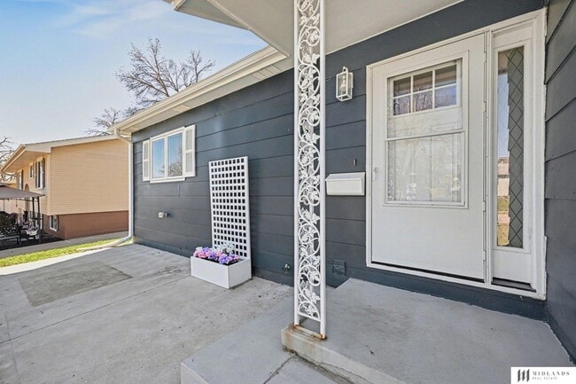 Photo - 8109 Valley Rd