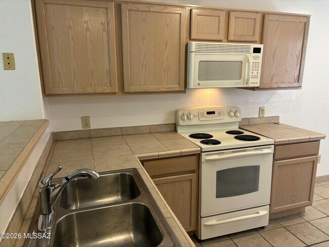 Photo - 5675 N Camino Esplendora Unit 2111