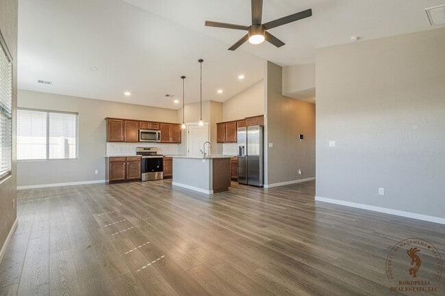 Photo - 2465 Apex Ave