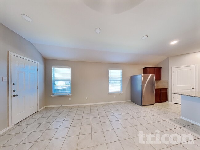 Photo - 957 Newby Ln