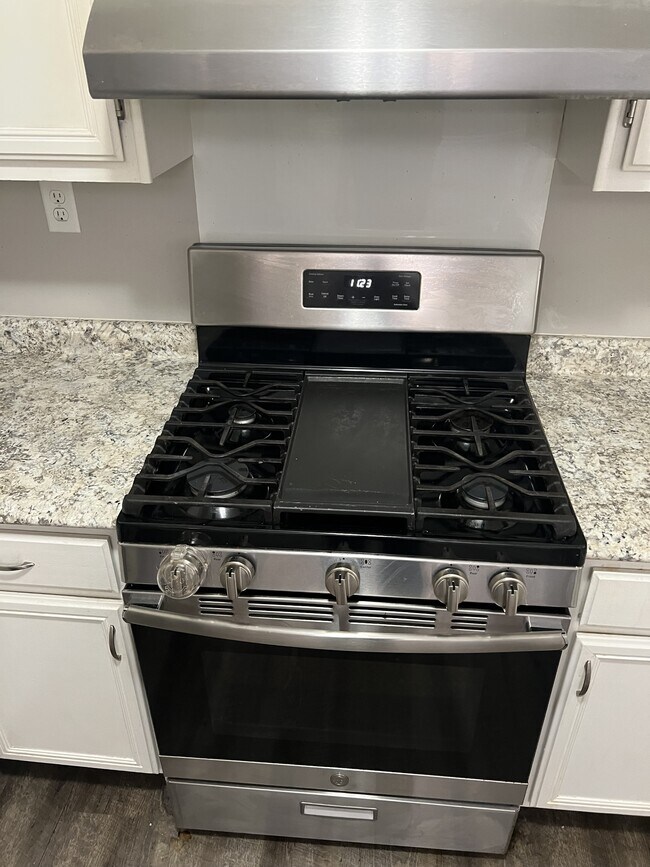 Photo - 1518 E Crane St