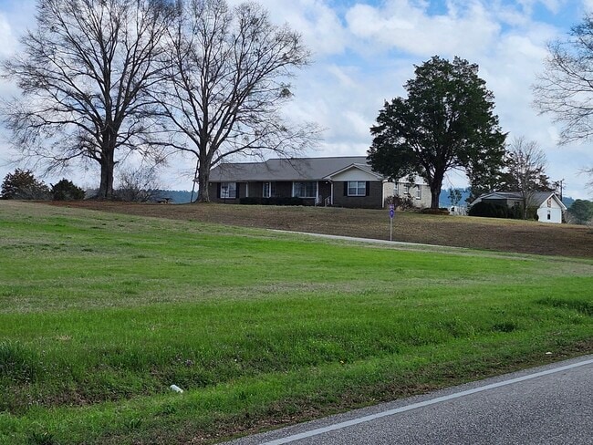 House on the hill - 2650 Highway 77