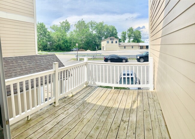 Photo - 405 Treyson Ln