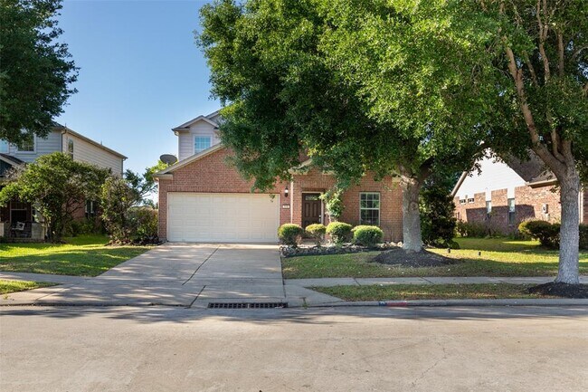 Photo - 510 Honeysuckle Vine Dr