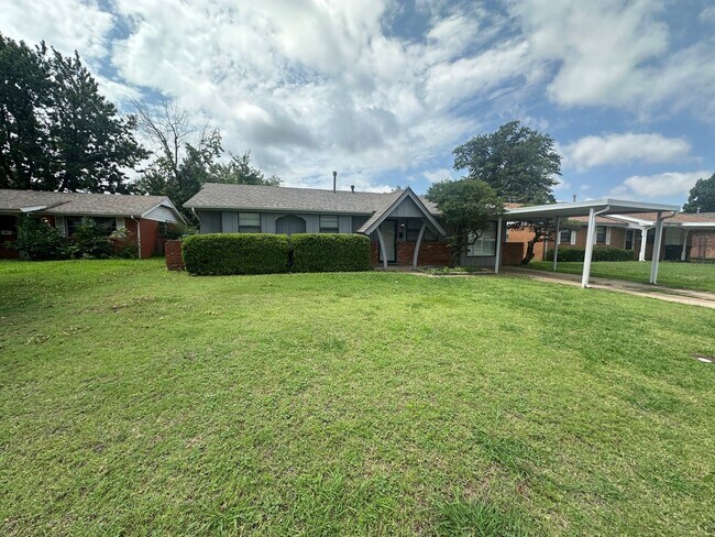 4844 Woodview Dr