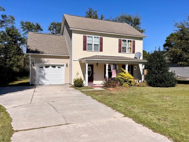 Photo - Large family rental available in Maple Hill