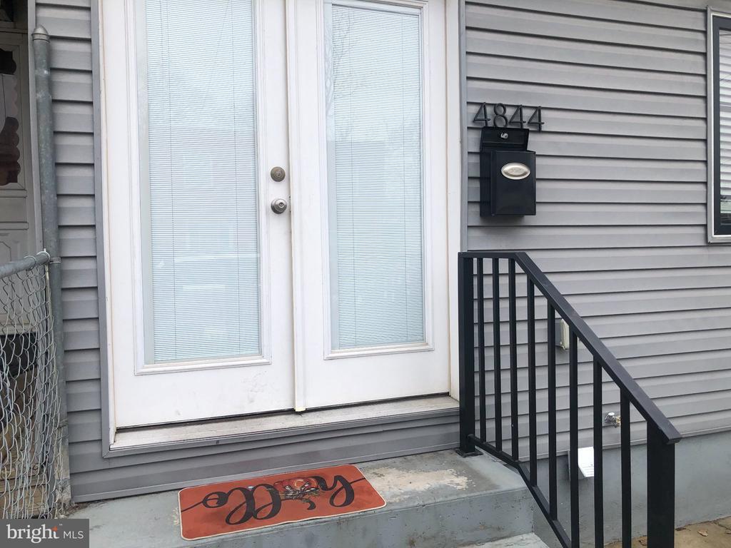 Photo - 4844 Duffield St