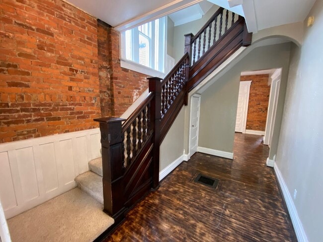 Photo - 1999 N 4th St Unidad 1999