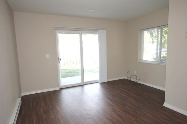 Building Photo - 144 3rd St W