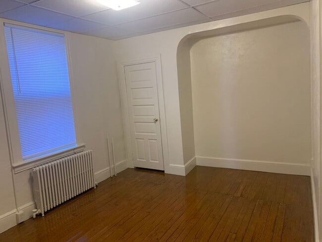 Photo - 2nd Floor 2 Bedroom 1 Bath in East End of York City