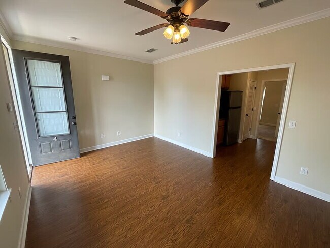 Photo - OLD MAIN CONDOS 1BR | Walk to Cotton District | Fall ‘26 AVAILABILITY Unidad 1