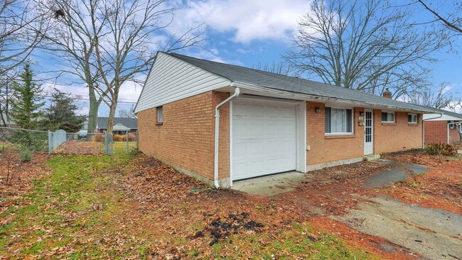 Photo - 1631 Lucks Rd