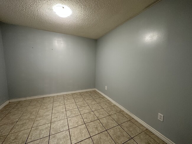 Photo - 6704-6132 132 Ave NW