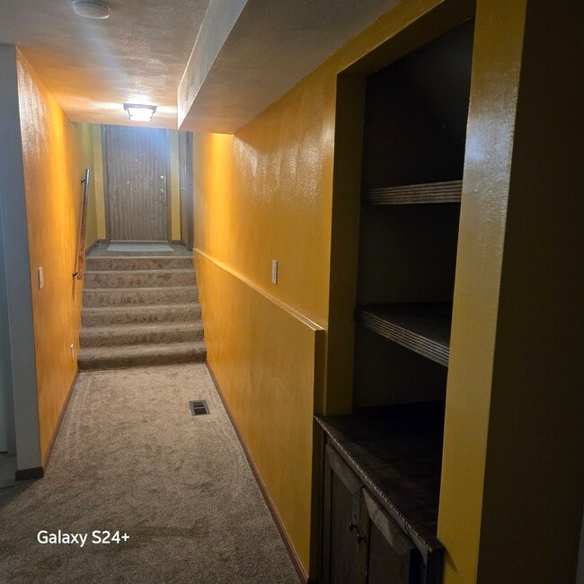 Photo - 321 Allan Ave Unit 321