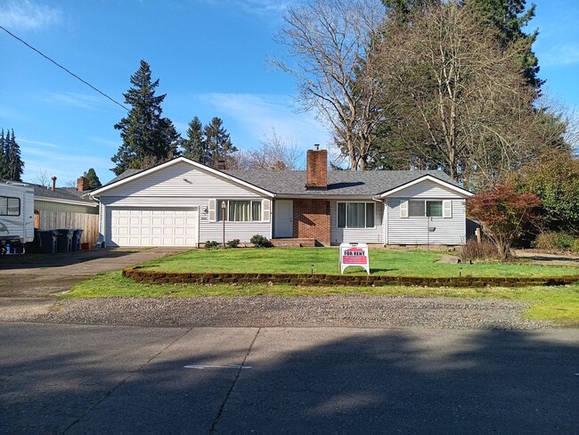 Great House in Keizer Oregon is Available! - Great House in Keizer Oregon is Available!