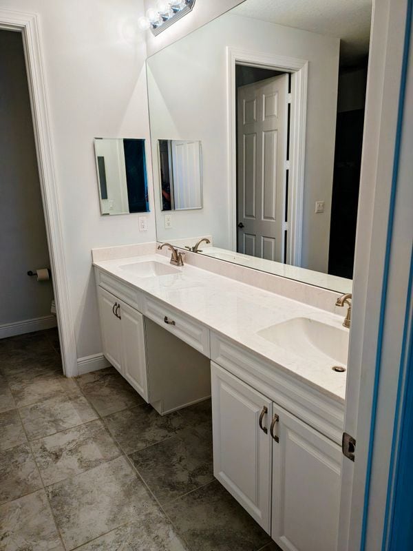 2557 Bella Vista Cir