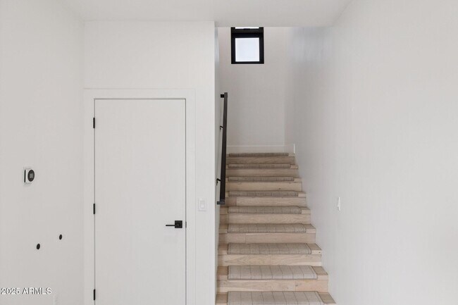 Photo - 1501 N Miller Rd