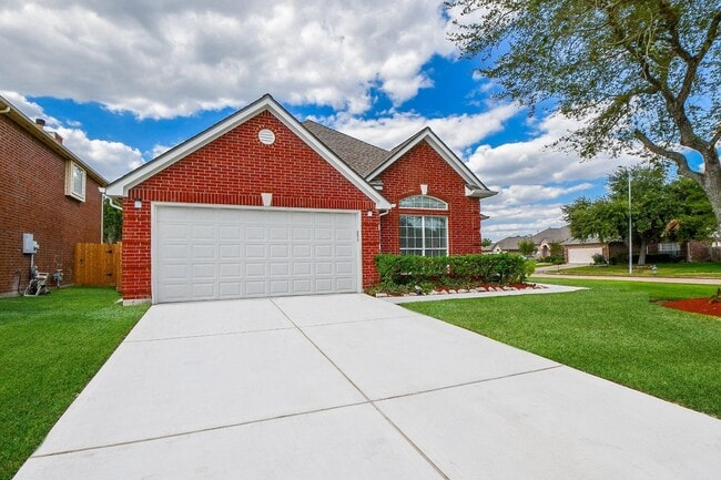 Photo - 802 Childers Ct