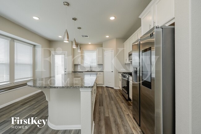 Photo - 29884 Dovetail Blf Ln