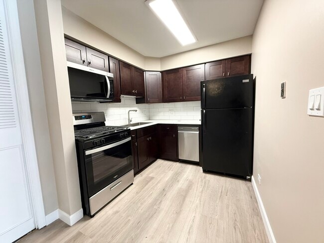 Photo - 915 Westmoreland Dr Unit 15