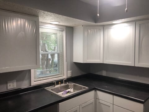 Cocina recientemente remodelada - 1115 N 26th St