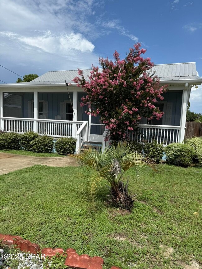 Building Photo - 325 Governor Dr Rental