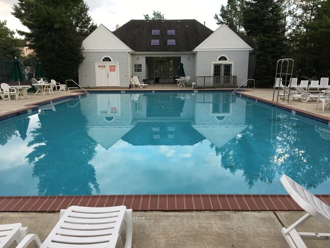 Photo - 1406 Plymouth Rd Unit 1406